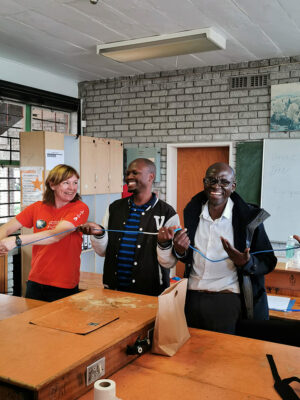 Forskerfabrikken underviser lærere i Sør-Afrika