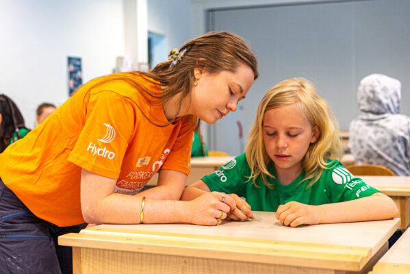 Kursleder på Forskerfabrikkens sommerskole